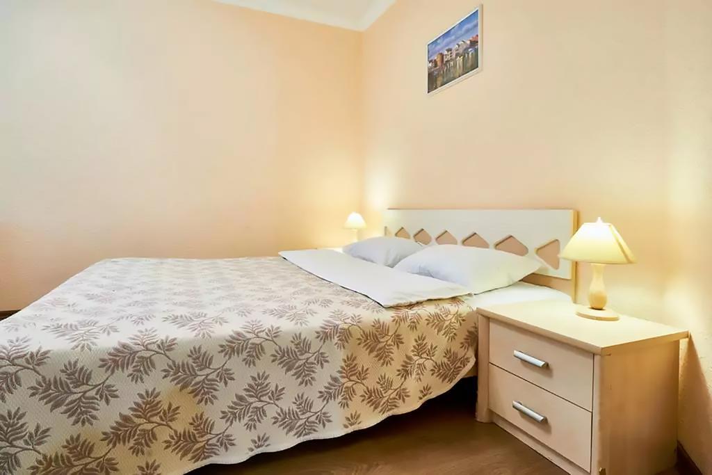 Home Hotel Apartments On Kontraktova Ploshcha Kiev Ngoại thất bức ảnh